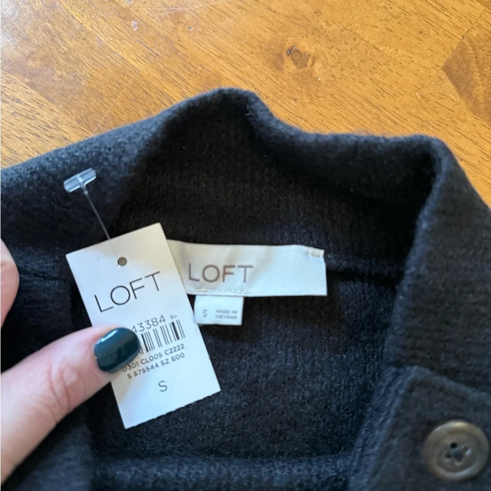 LOFT NWT Shoulder Button Tunic Top Black sweater size small - Picture 4 of 8